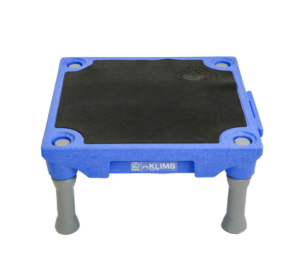 blue klimb elevated dog training platform with traction mat